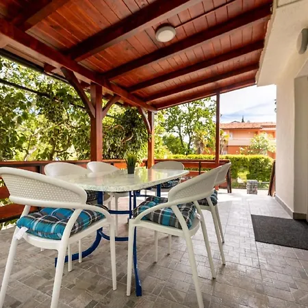Διαμέρισμα Fuer 4 Personen Ca 50 Qm In Njivice, Kvarner Bucht Krk